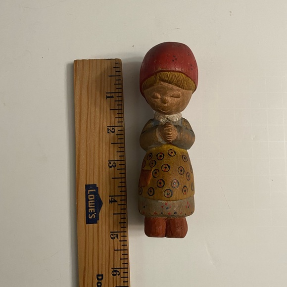 Vintage "Primitive" Look Praying Angel Wood carved Folk Art Holiday decor - Picture 2 of 14